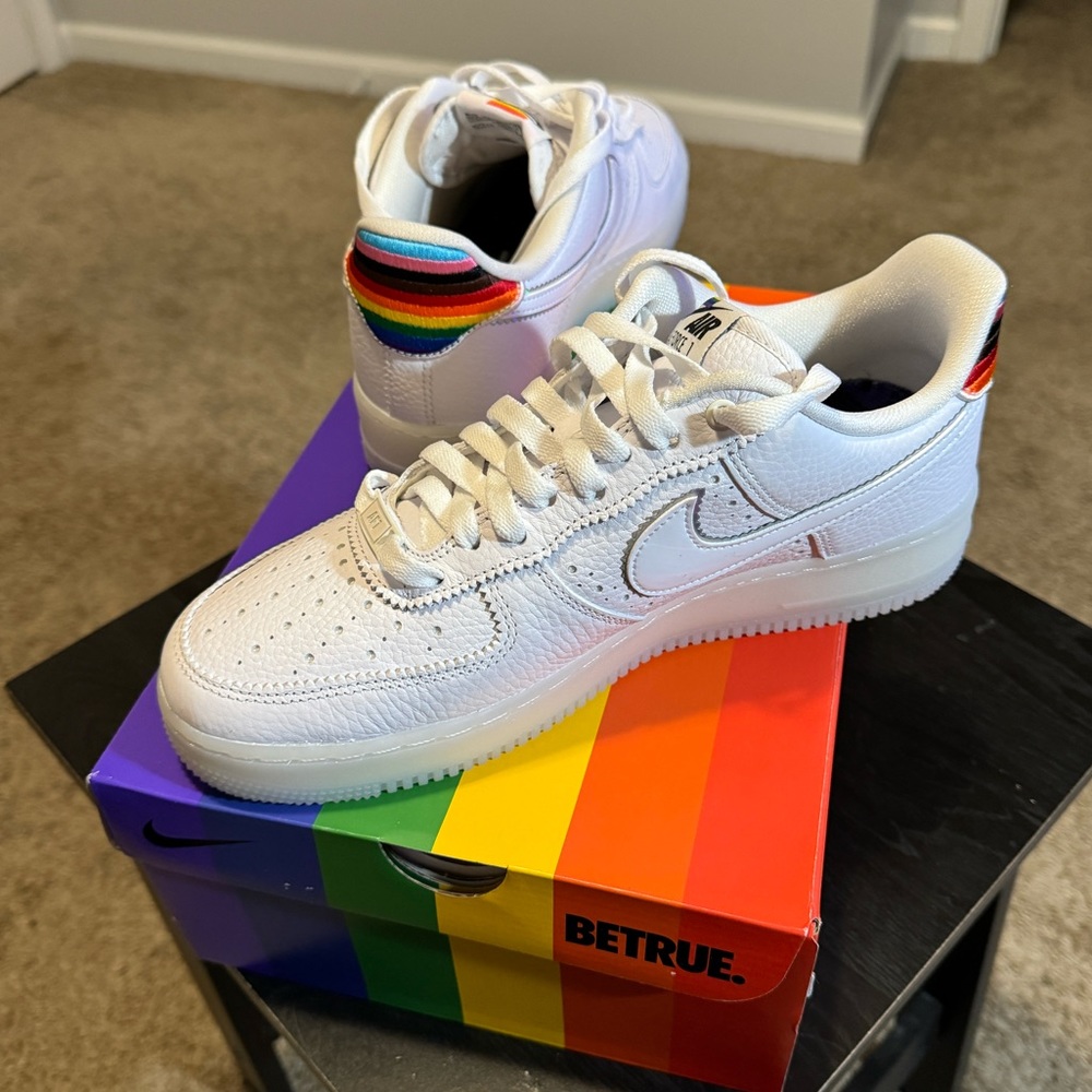 NWOT Nike AF1 BeTrue 2020 Pride edition - W10.5 - M9 - Air Force Ones with Box